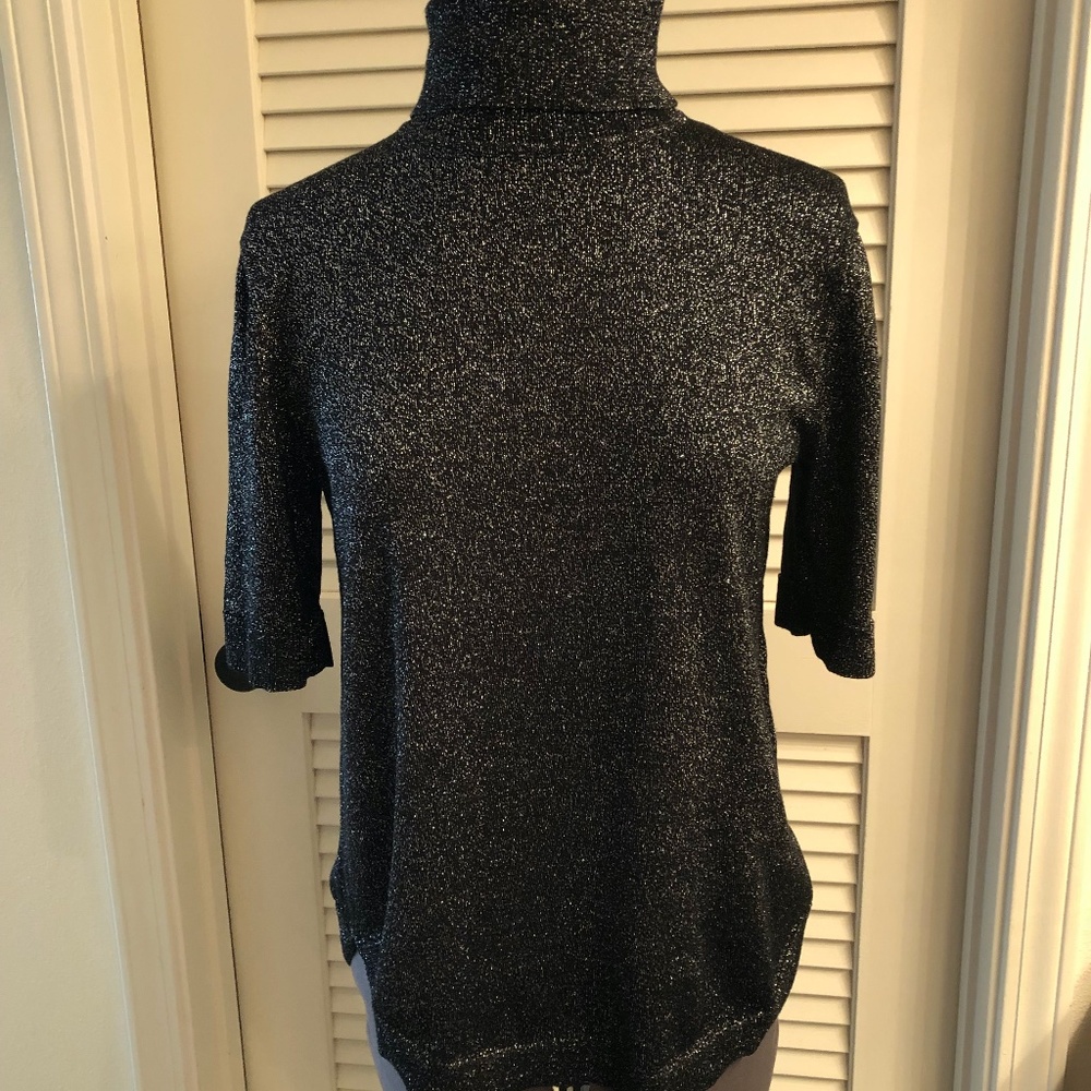 Cable & Gauge black and metallic silver top size Medium